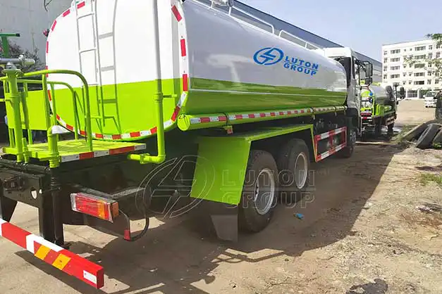 water-sprinkler-truck-8m320m3-2