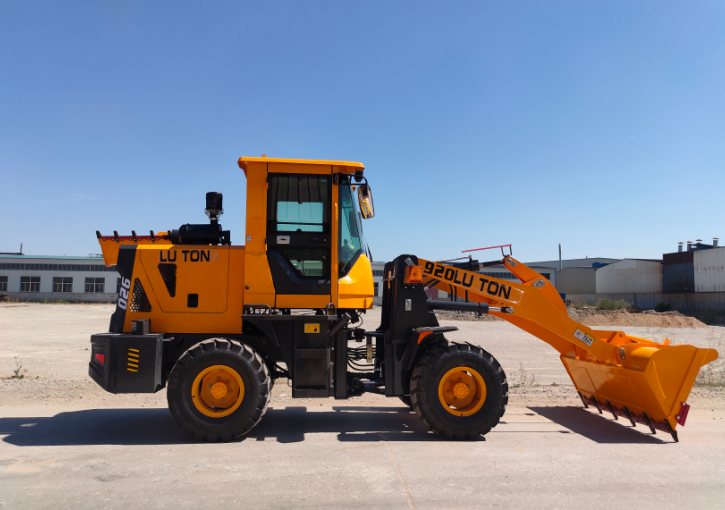 wheel loader earthmoving equipment